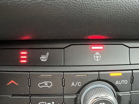 Used 2022 Dodge Durango GT image 31