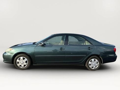 Used 2005 Toyota Camry LE FWD image 8