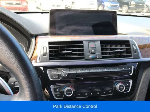 Used 2017 BMW 330i xDrive Sedan AWD/4WD image 10