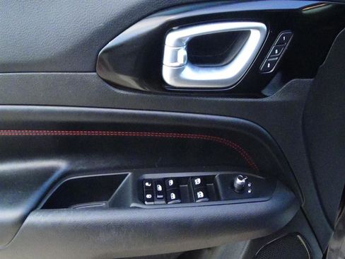 Certified 2024 Jeep Compass Trailhawk w/ Trailhawk Elite Group image 16