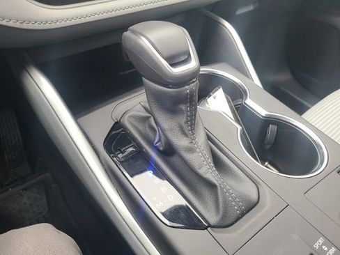 Used 2024 Toyota Highlander LE image 26