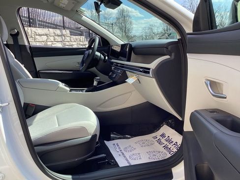 New 2026 Hyundai Tucson SE image 18