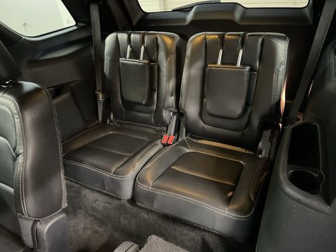 Certified 2017 Ford Explorer Limited w/ Equipment Group 301A image 29
