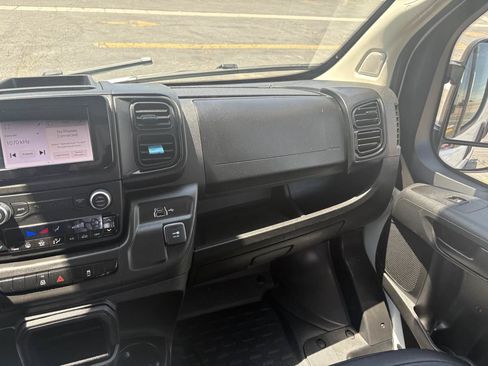 Used 2026 RAM ProMaster 2500 w/ Convenience Group FWD image 28