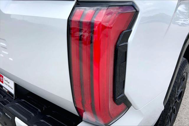 Certified 2026 Toyota Tundra Platinum w/ TRD Off-Road Package AWD/4WD image 30