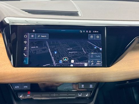 Used 2023 Audi e-tron GT Premium Plus image 13