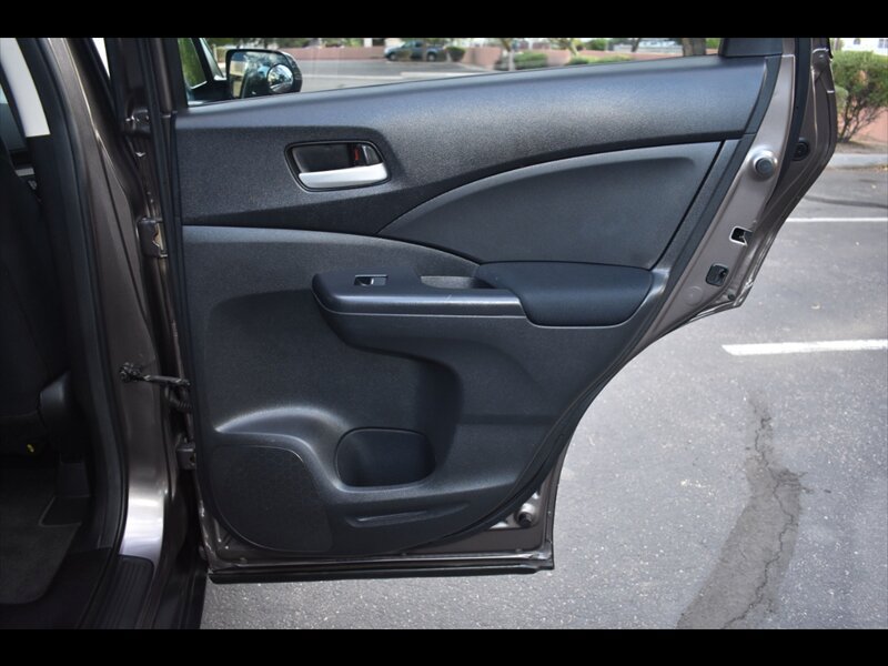 Used 2016 Honda CR-V SE image 27