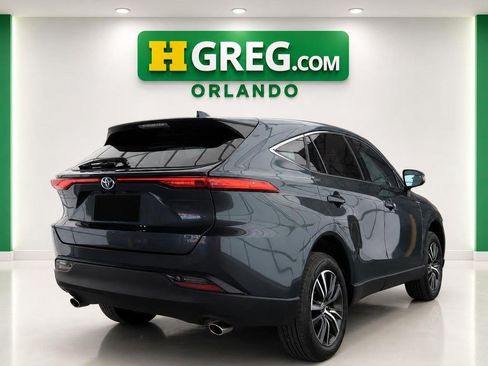 Used 2024 Toyota Venza LE AWD/4WD image 6