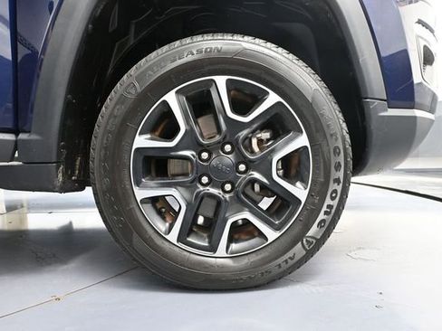 Used 2019 Jeep Compass Trailhawk AWD/4WD image 15