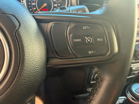 Used 2019 Jeep Wrangler Unlimited Sport S AWD/4WD image 15