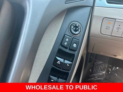 Used 2016 Hyundai Elantra Value Edition FWD image 29