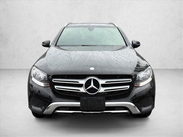 Used 2017 Mercedes-Benz GLC 300 4MATIC image 2