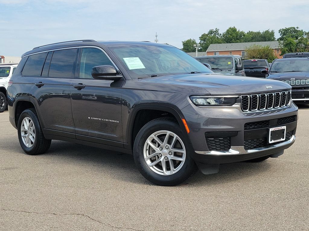 Used 2023 Jeep Grand Cherokee L Laredo AWD/4WD image 35