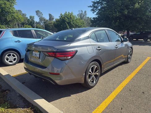 Used 2020 Nissan Sentra SV FWD image 5
