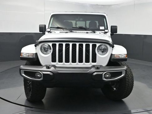 Used 2021 Jeep Gladiator Sport AWD/4WD image 39