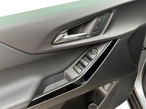 New 2026 Chevrolet Equinox LT w/ Convenience Package II image 12