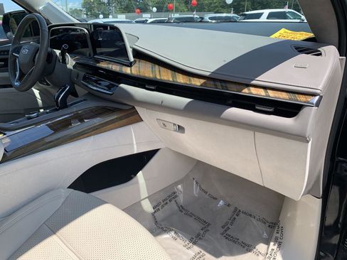Used 2021 Cadillac Escalade Sport Platinum image 48