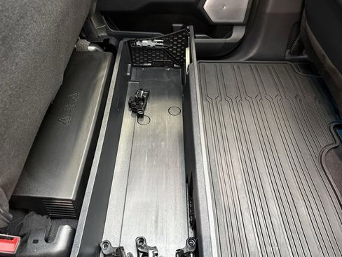 Used 2023 Ford F150 Raptor w/ Raptor Carbon Fiber Package image 12