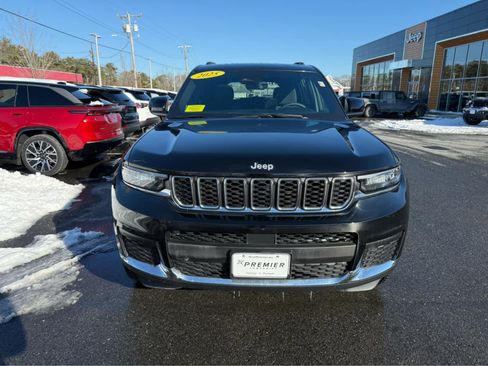 Used 2025 Jeep Grand Cherokee L Laredo w/ Luxury Tech Group I image 2