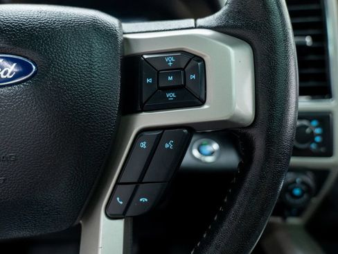 Used 2018 Ford F150 Lariat w/ Equipment Group 502A Luxury AWD/4WD image 39