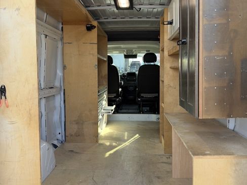 Used 2025 RAM ProMaster 2500 w/ Quick Order Package 22G SLT FWD image 7