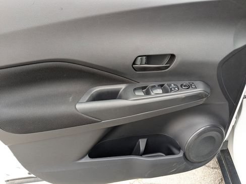 Used 2023 Nissan Kicks S image 14