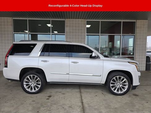Used 2020 Cadillac Escalade Platinum image 9
