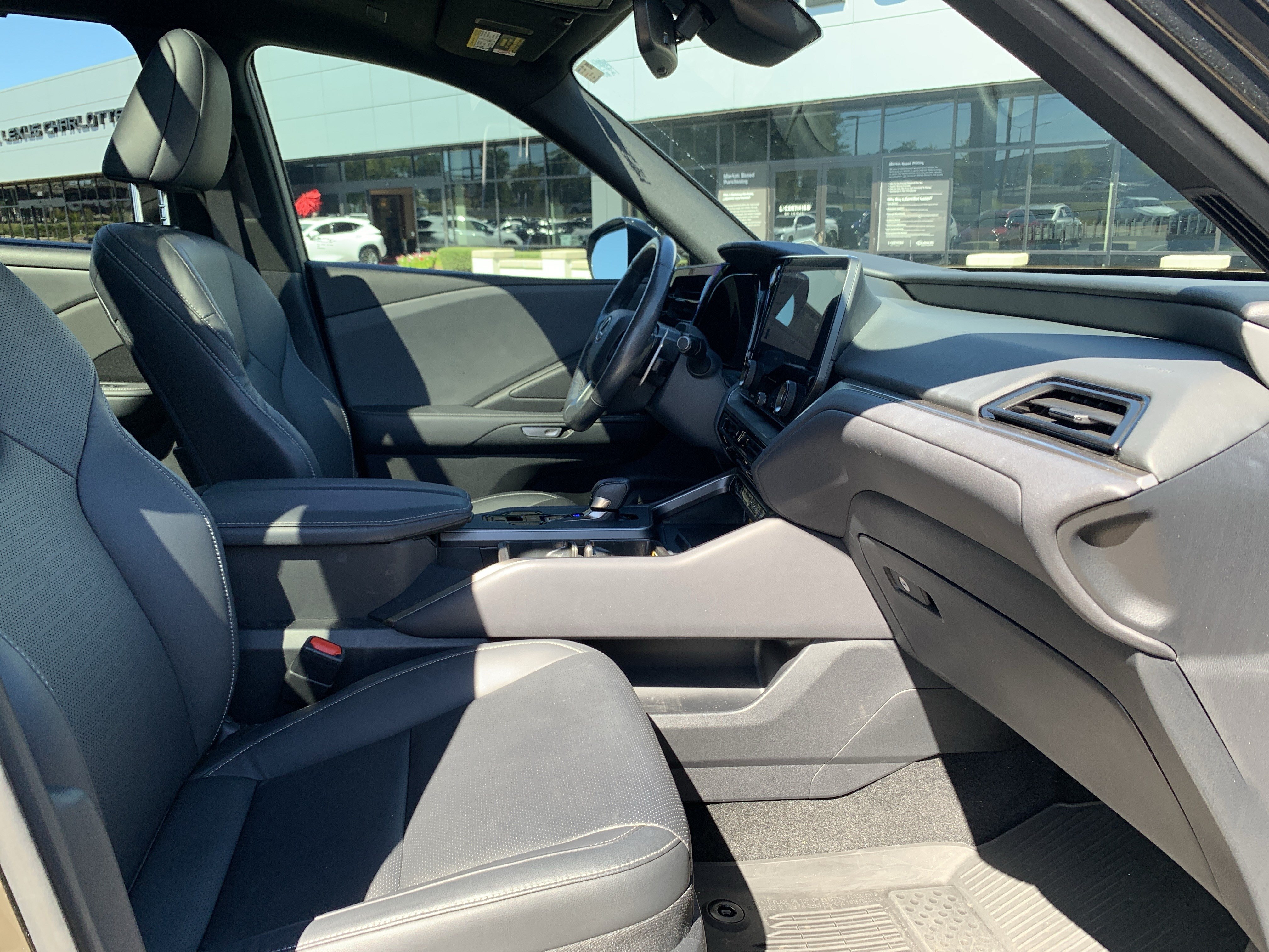 Used 2024 Lexus TX 350 FWD w/ Captains Chair Package image 35