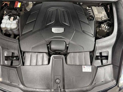 Used 2019 Porsche Cayenne S AWD/4WD image 12