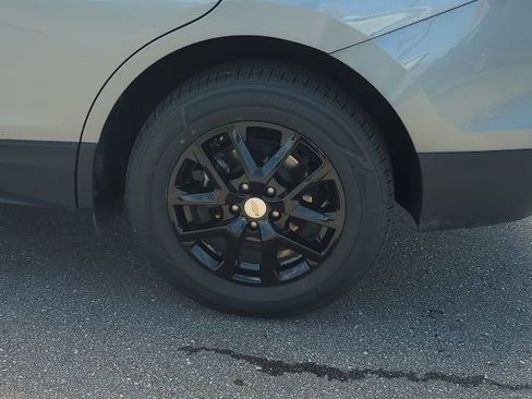 Used 2024 Chevrolet Equinox LT AWD/4WD image 15