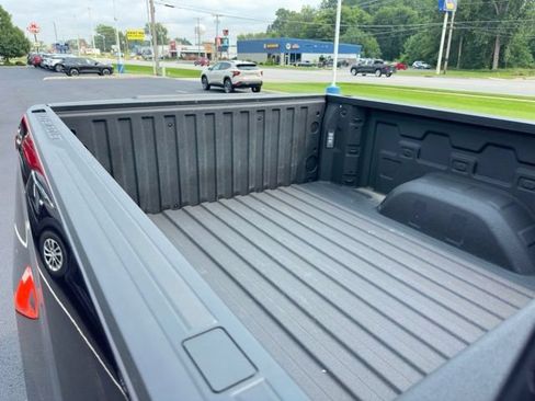 Used 2023 Chevrolet Silverado 1500 RST AWD/4WD image 14