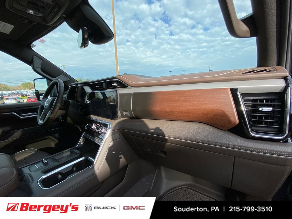 New 2026 GMC Sierra 3500 Denali w/ Denali Reserve Package AWD/4WD image 31