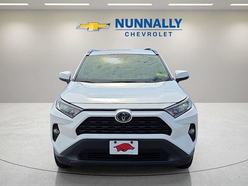 Used 2020 Toyota RAV4 XLE FWD image 8