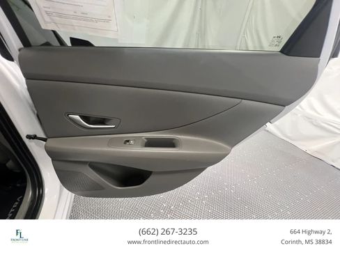 Used 2024 Hyundai Elantra SE FWD image 20