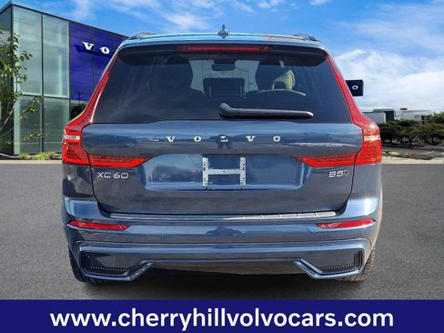 Used 2024 Volvo XC60 B5 Plus w/ Protection Package Premier image 6