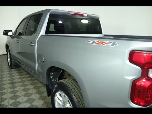 Used 2023 Chevrolet Silverado 1500 LT image 20