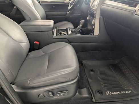 Used 2021 Lexus GX 460 Premium w/ Premium Package AWD/4WD image 35