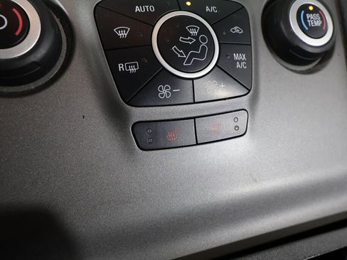 Used 2015 Ford Taurus SEL image 36