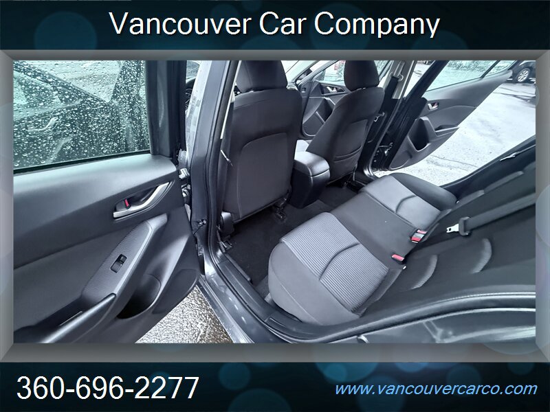 Used 2014 MAZDA MAZDA3 i Touring FWD image 12