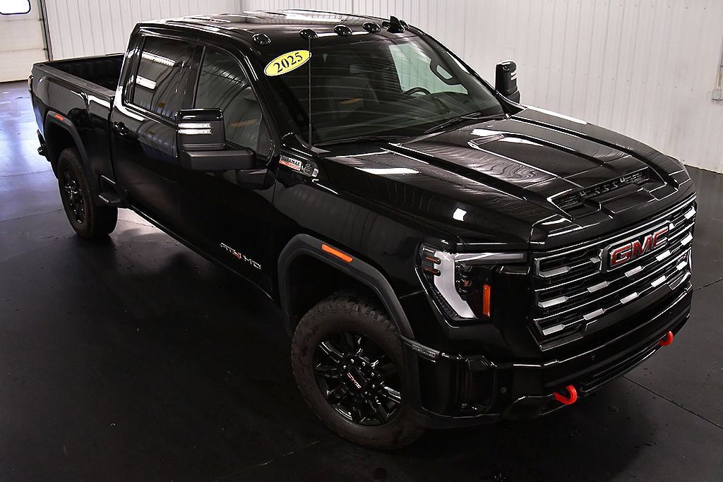 Used 2025 GMC Sierra 2500 AT4 AWD/4WD image 13