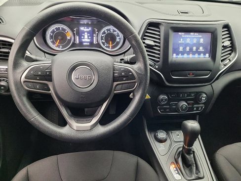 Used 2019 Jeep Cherokee Latitude w/ Popular Appearance Group image 22