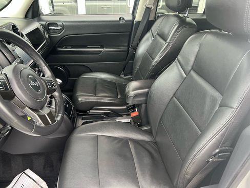 Used 2012 Jeep Patriot Latitude AWD/4WD image 12