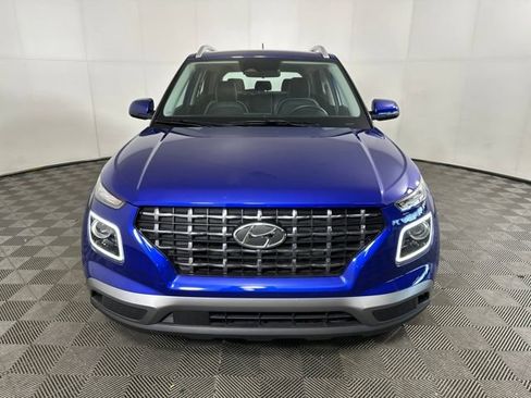 Certified 2023 Hyundai Venue Limited image 8