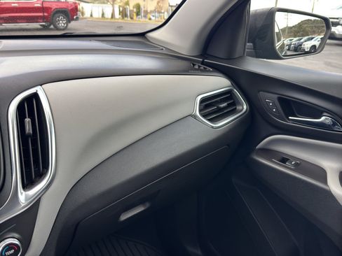Used 2020 Chevrolet Equinox LS w/ LS Convenience Package AWD/4WD image 30