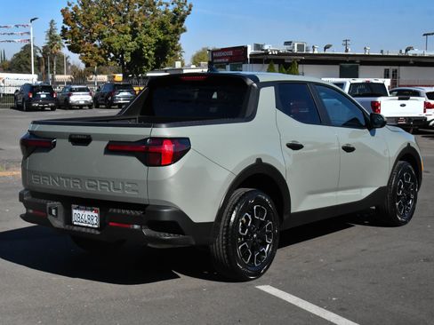 Used 2024 Hyundai Santa Cruz SEL image 8