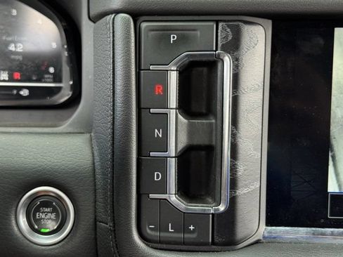 Used 2023 GMC Yukon XL Denali AWD/4WD image 21
