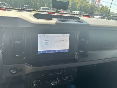 Used 2022 Ford Bronco Black Diamond AWD/4WD image 14