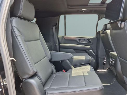 New 2026 GMC Yukon XL Denali w/ Denali Reserve Package AWD/4WD image 33