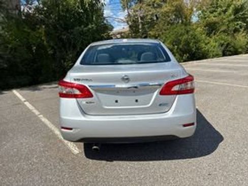 Used 2013 Nissan Sentra SV w/ Driver Pkg FWD image 4