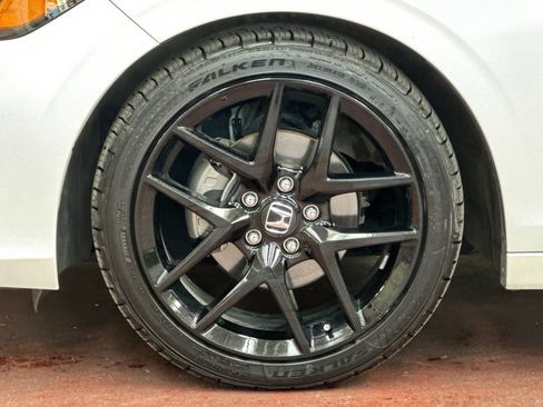 Used 2023 Honda Civic Sport image 33